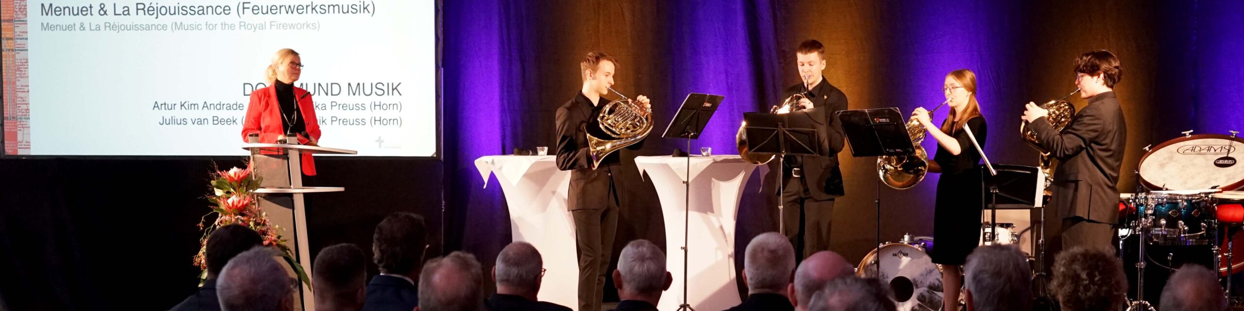 „Junge Musizierende“ von DORTMUND MUSIK spielten beim gut besuchten Festakt 75 Jahre Sozialinstitut Kommende Dortmund in der Zeche Hansemann. Foto: Michael Bodin / Erzbistum Paderborn