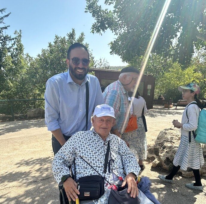 Porträt Alex Hadweh und Patientinnen und Patienten