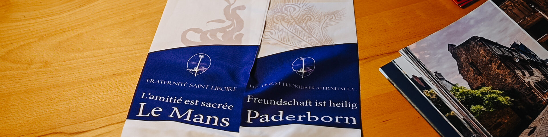 Der Pilgerschal der St. Liborius-Fraternität.